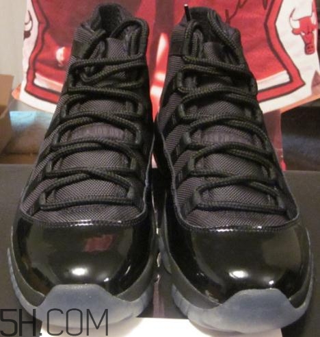 air jordan 11 blackout發(fā)售時(shí)間_多少錢(qián)？