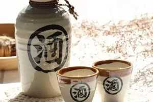 喝白酒有哪些好處？喝點(diǎn)白酒能激活腸胃