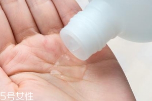 所有的爽膚水都能敷水膜嗎？這4種不適合