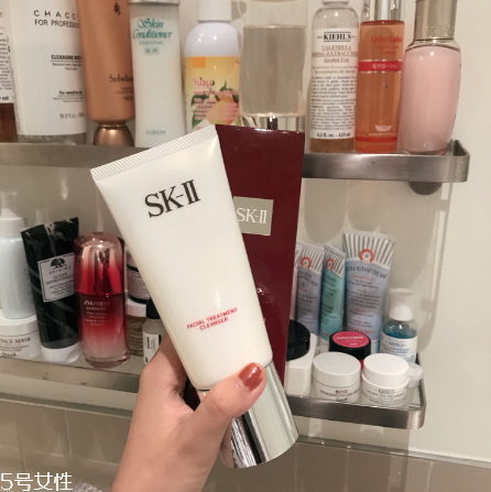 sk2洗面奶和cpb洗面奶哪個好用？無限回購的洗面奶