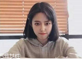 什么女孩適合不留劉海？圓臉妹子掀起劉海更適合你