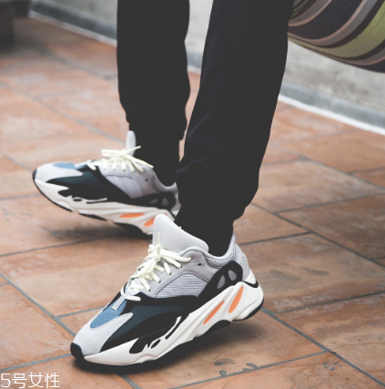 yeezy 500 2018新款配色發(fā)售時間_有哪幾款？