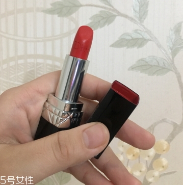 迪奧口紅844適合什么膚色？顯白嗎？