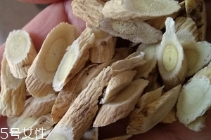 黃芪是什么味道？有點(diǎn)大豆味