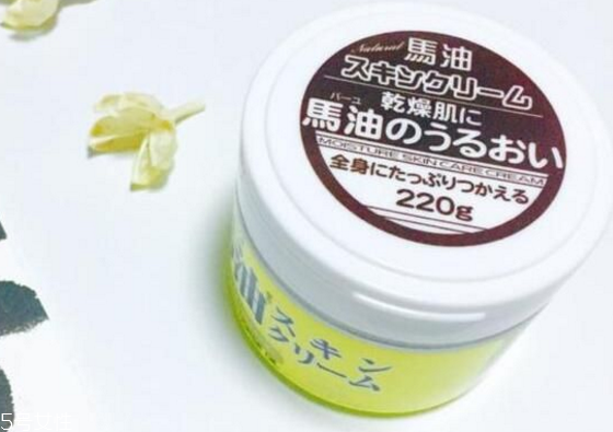 保濕面霜和乳液的區(qū)別 合適的護膚品很重要