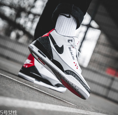 air jordan 3 tinker上腳效果怎么樣？