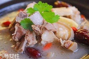 杜仲可以和當(dāng)歸同吃嗎 當(dāng)歸和杜仲可以煲湯