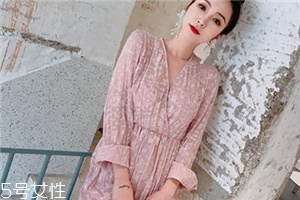 上身豐滿穿什么衣服好？適合上身豐滿女生的穿搭推薦