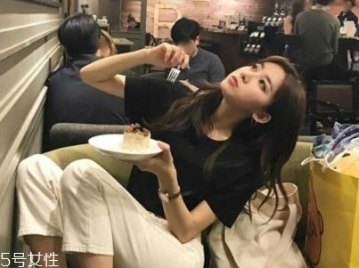 留什么發(fā)型顯年輕洋氣 30歲的女人適合什么發(fā)型圖片