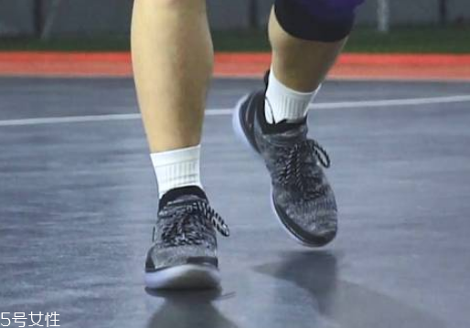 nike kd 11測評 杜蘭特11代實戰(zhàn)表現(xiàn)