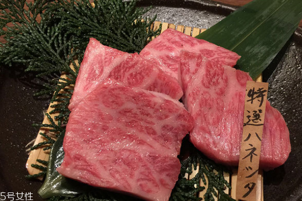 神戶(hù)牛肉是哪個(gè)部位 神戶(hù)牛都是神戶(hù)牛肉