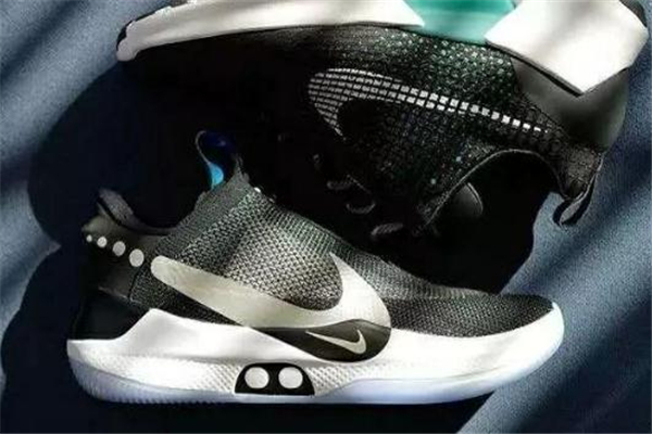 nike adapt bb充一次電能用多久 電池耐用性不錯(cuò)