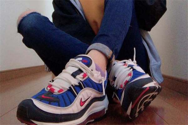 nike air max 98高達怎么搭配 ins爆款搭配