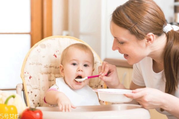 孩子吃飯不好好吃怎么辦 小孩不吃飯?jiān)趺凑{(diào)理