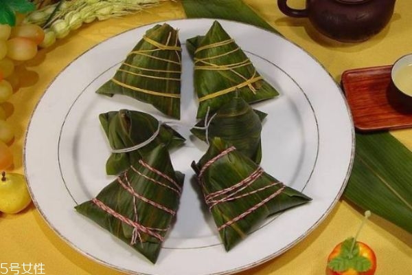 蒸粽子需要多長時間 粽子是蒸還是煮