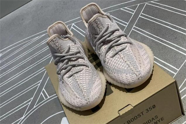 yeezy350粉天使開箱測評 yeezy粉天使和滿天星實物對比