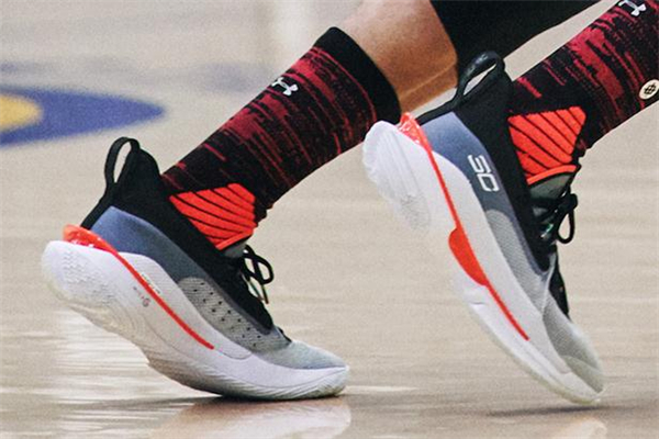 ua curry 7發(fā)售時(shí)間 安德瑪庫(kù)里7代什么時(shí)候發(fā)售