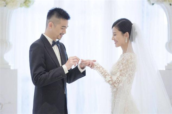 結婚不舉行婚禮好嗎 結婚不舉行婚禮丟人嗎