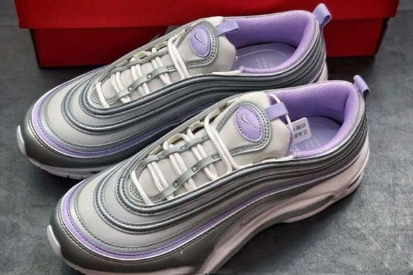 耐克AirMax97銀紫配色細(xì)節(jié)測(cè)評(píng) 個(gè)性又時(shí)尚的鞋子