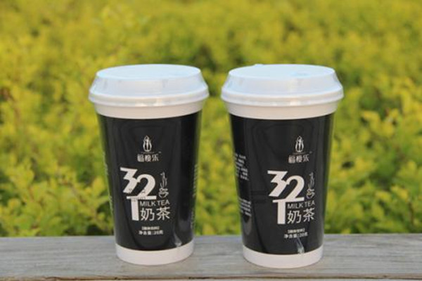 代餐奶茶一杯的熱量是多少 代餐奶茶會危害健康嗎