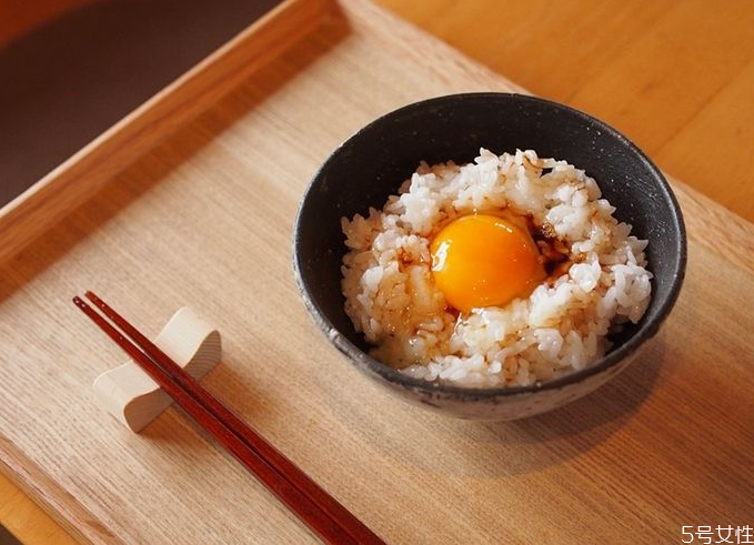 無菌蛋拌飯好吃嗎 國內(nèi)的生雞蛋能拌飯嗎