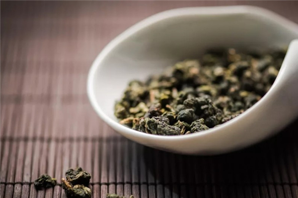 烏龍茶喝了會(huì)不會(huì)睡不著 烏龍茶不適合哪些人喝