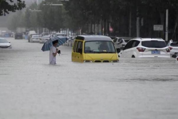 河南10個市縣累計降水量超當?shù)爻Ｄ耆?強降雨天氣安全注意事項