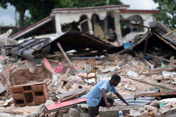 50多萬兒童受到海地地震影響 地震來臨時我們應(yīng)該怎么辦