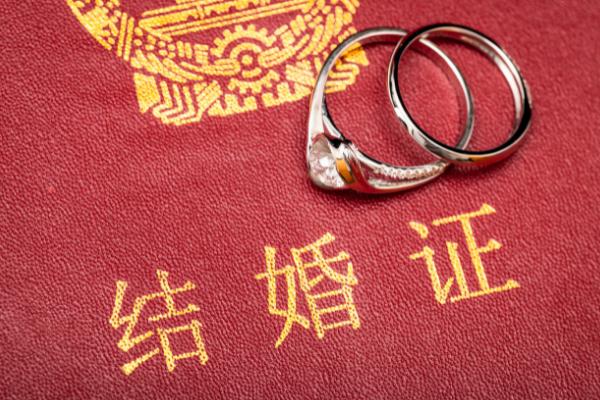 結婚要準備些什么東西 結婚要買幾個戒指