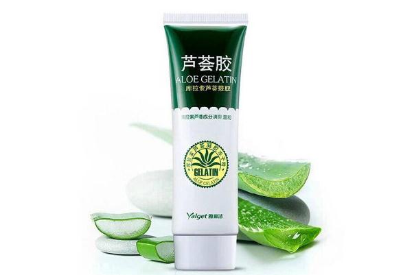 蘆薈膠要洗掉么 蘆薈膠涂臉上多長時(shí)間發(fā)揮作用