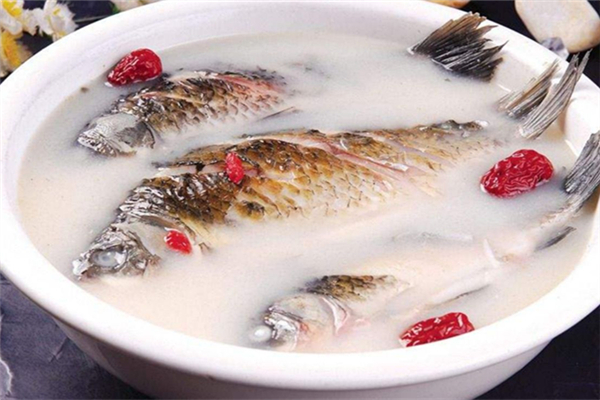 鯽魚(yú)病人可以吃嗎 鯽魚(yú)不適合什么人吃