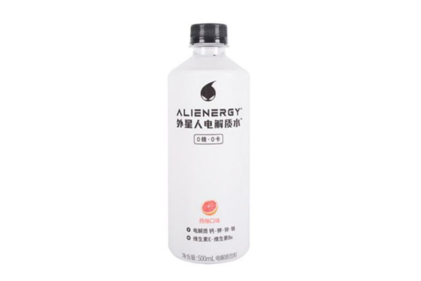 外星人電解質(zhì)水是元氣森林嗎 外星人電解質(zhì)水是碳酸飲料嗎