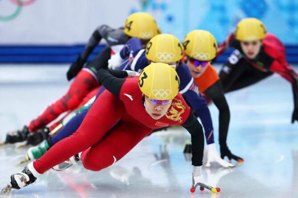 看短道速滑太需要強(qiáng)心臟了 短道速滑對運(yùn)動員的力量素質(zhì)要求