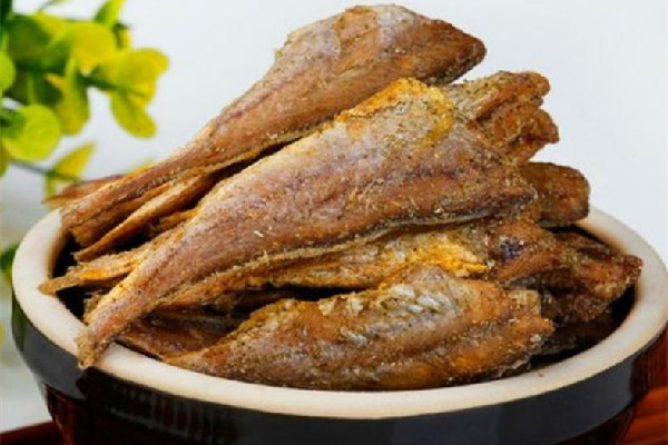 小黃魚(yú)怎么腌制入味 小黃魚(yú)腌制多長(zhǎng)時(shí)間